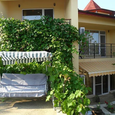 Part Of The House In The Apple Garden Penzion *