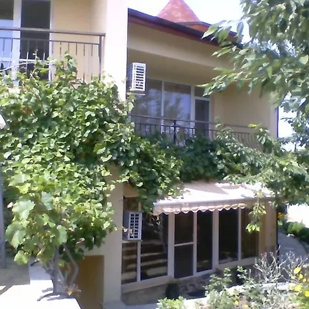 Penzion Part Of The House In The Apple Garden Varna