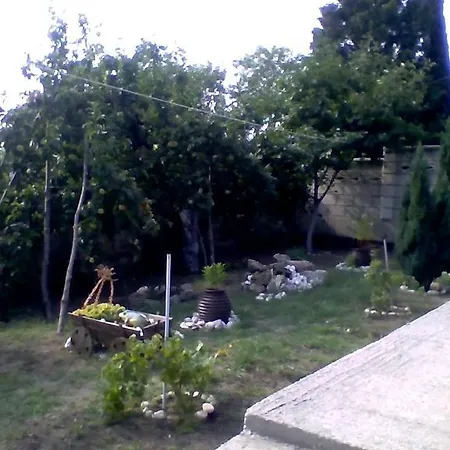 Part Of The House In The Apple Garden Penzion Varna